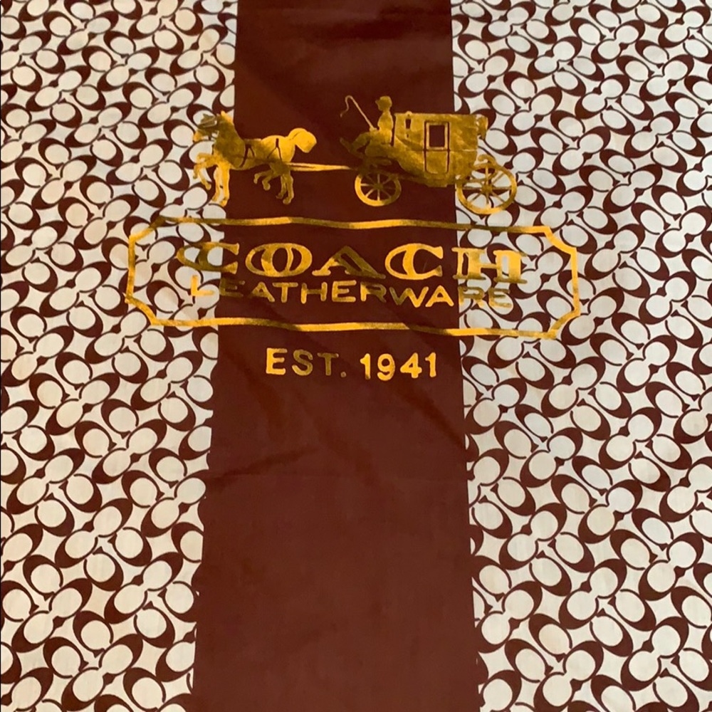 Coach scarf with coach detail and gold logo - Picture 2 of 5